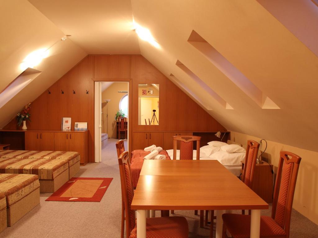 Thermal Panzio Mórahalom Chambre photo